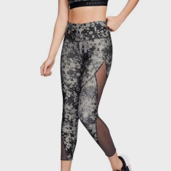 Under Armour | Camo Ankle Crop Leggings - Picture 3 of 5